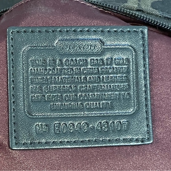 Black Coach Signature Canvas Crossbody - Picture 4 of 5